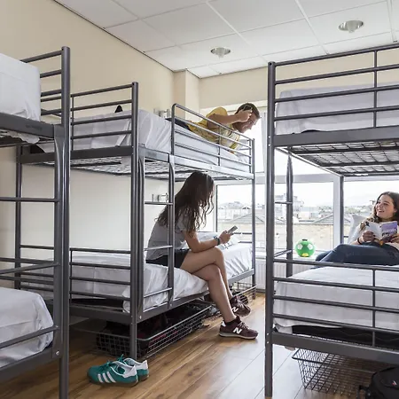 Garden Lane Backpackers *