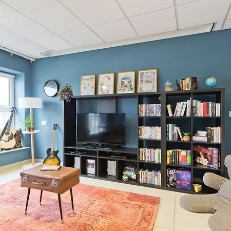 Garden Lane Backpackers Hostel