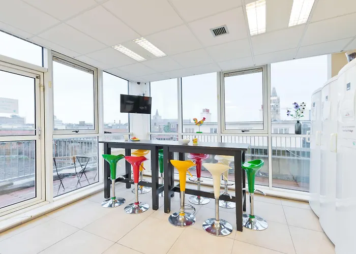 Garden Lane Backpackers אכסניה