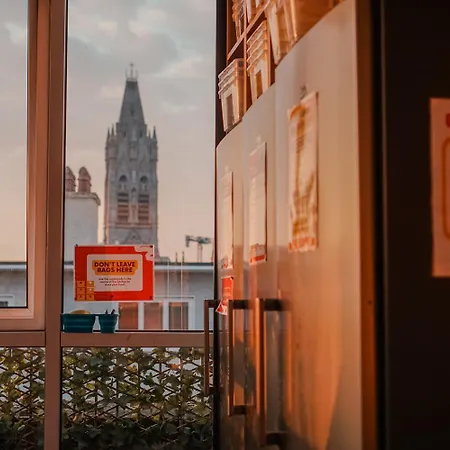 Garden Lane Backpackers Hostel *