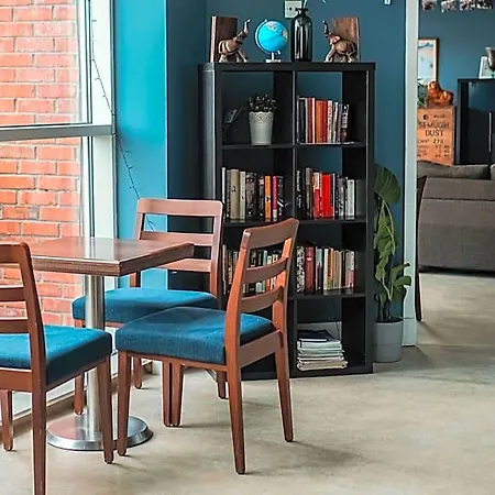 Garden Lane Backpackers بيت شباب