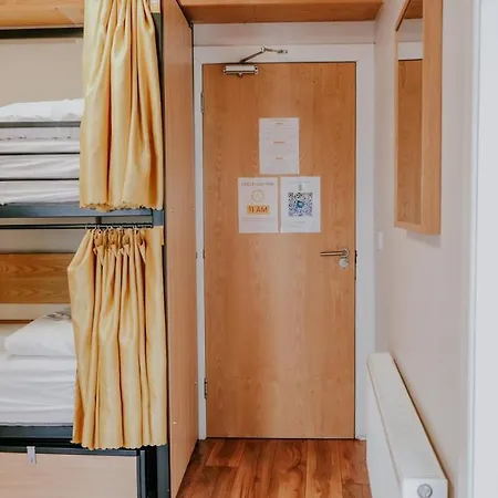 Garden Lane Backpackers بيت شباب دبلن