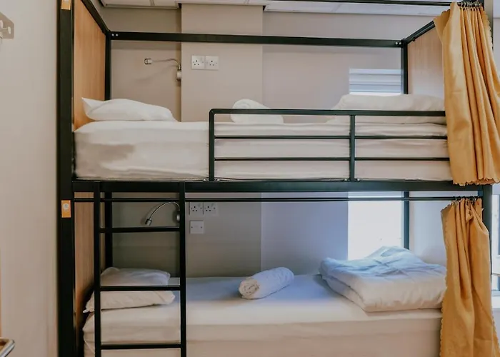 Garden Lane Backpackers Hostel *